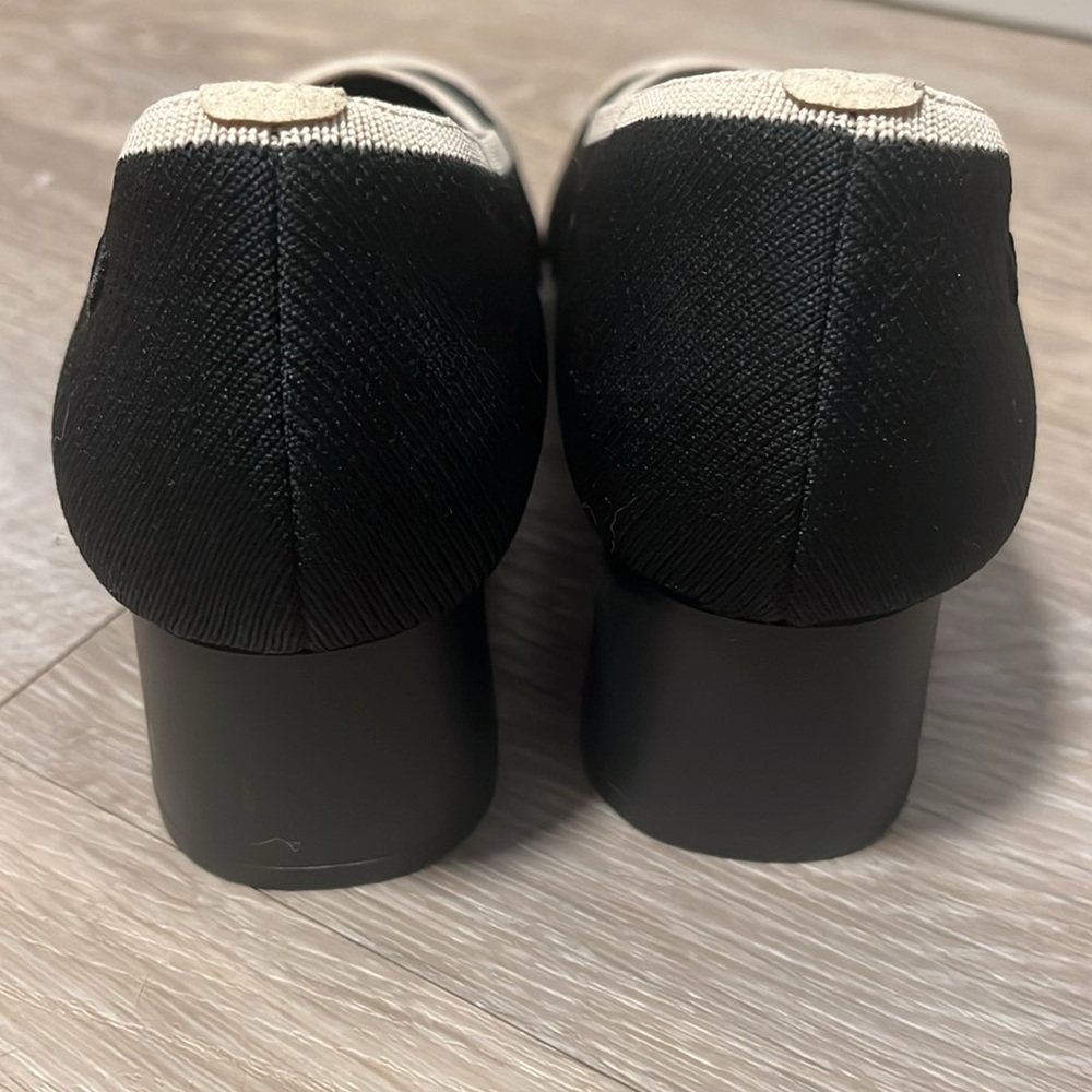 VIVAIA (NWOT) Julie Pro Almond-Toe Chunky Heels, Black/Cream, Size 39 (8 US) - Picture 8 of 11